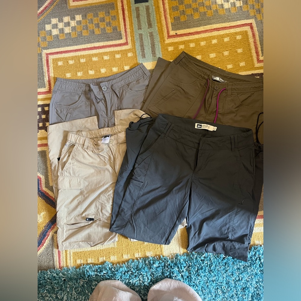 Lot of 4 women’s north face hiking pants